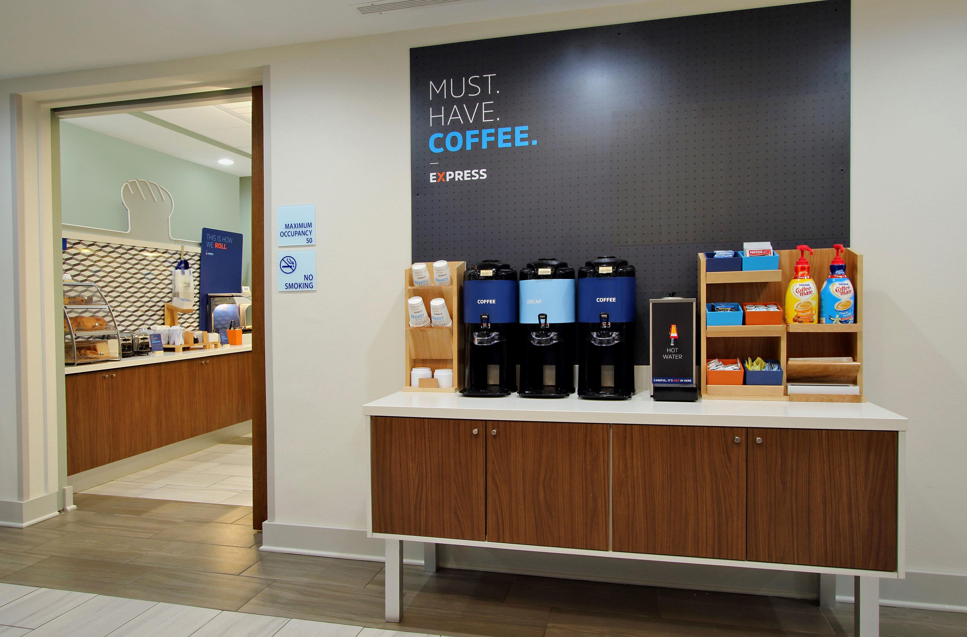 Holiday Inn Express Hays By Ihg Экстерьер фото